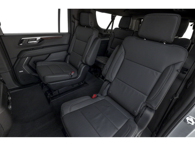 2025 Chevrolet Suburban 4WD LT