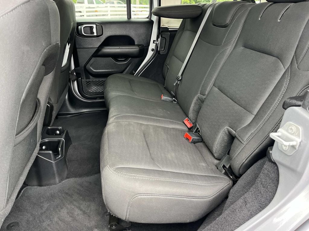 2019 Jeep Wrangler Sahara 4x4