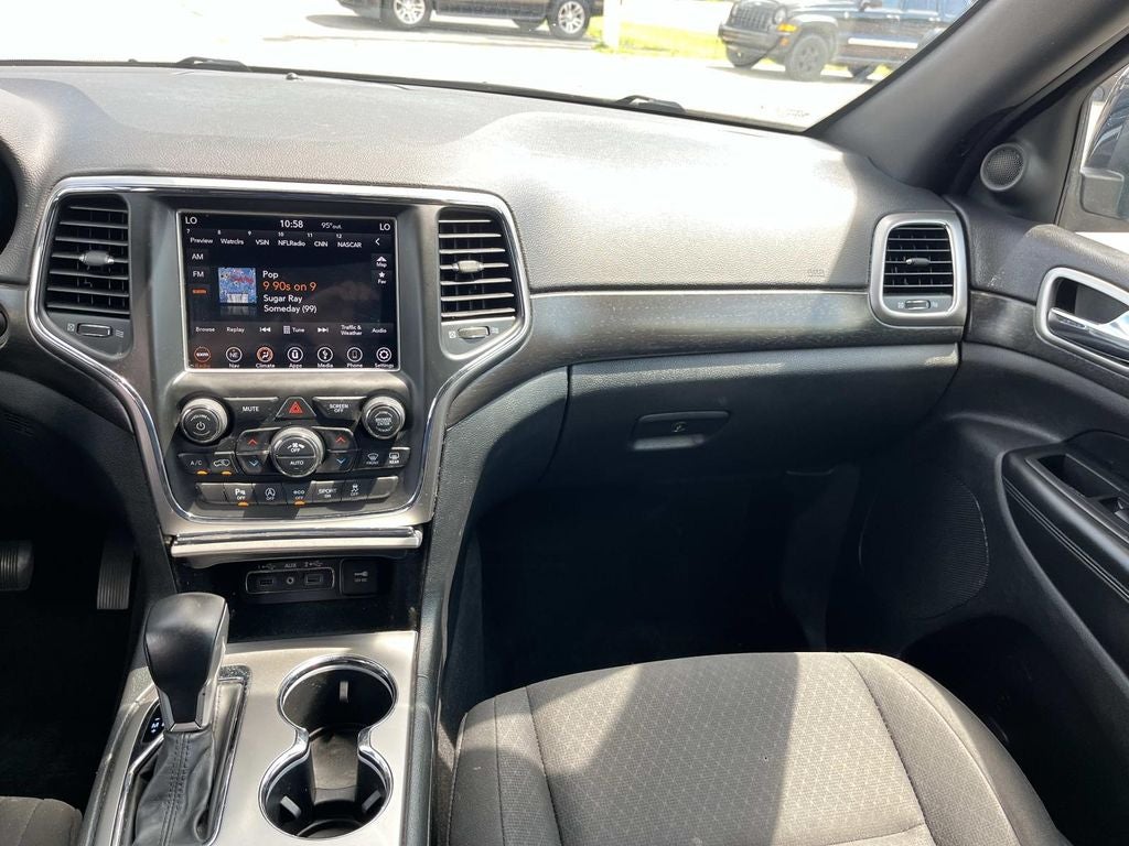 2018 Jeep Grand Cherokee Laredo E 4x2