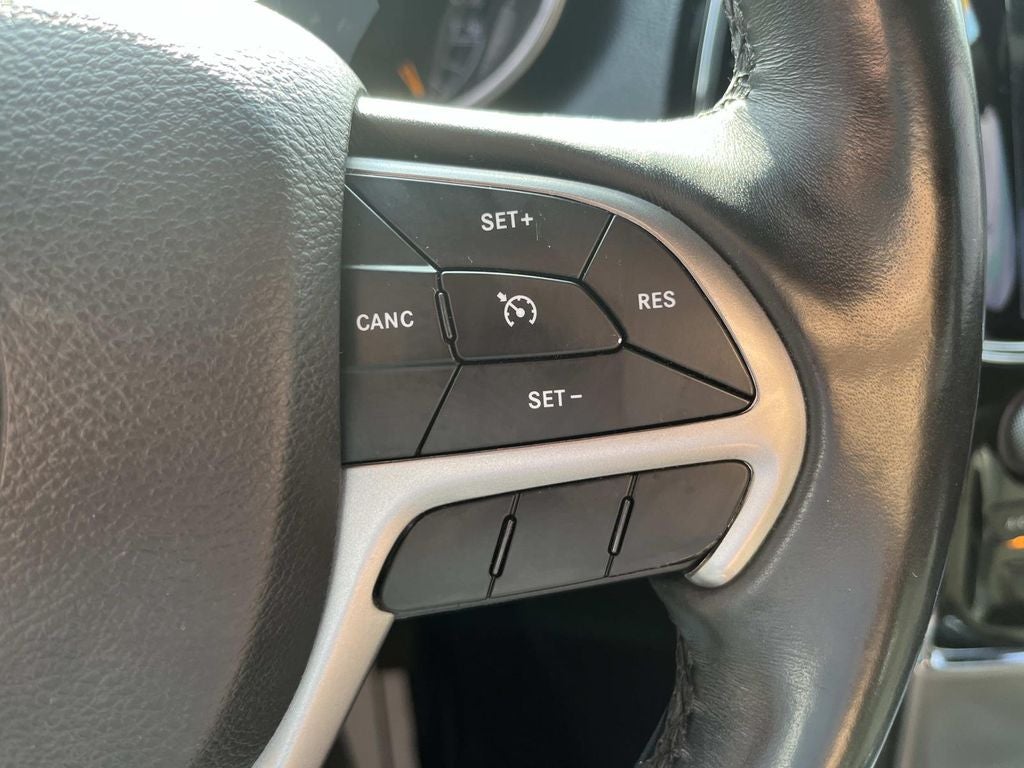 2019 Jeep Grand Cherokee Altitude 4x2