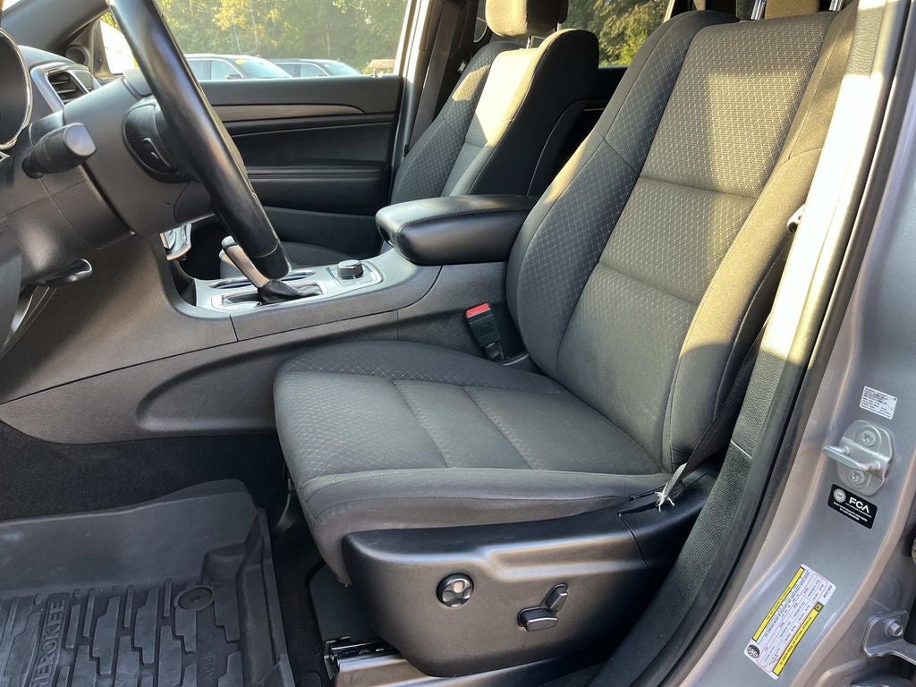2021 Jeep Grand Cherokee Laredo E 4x4