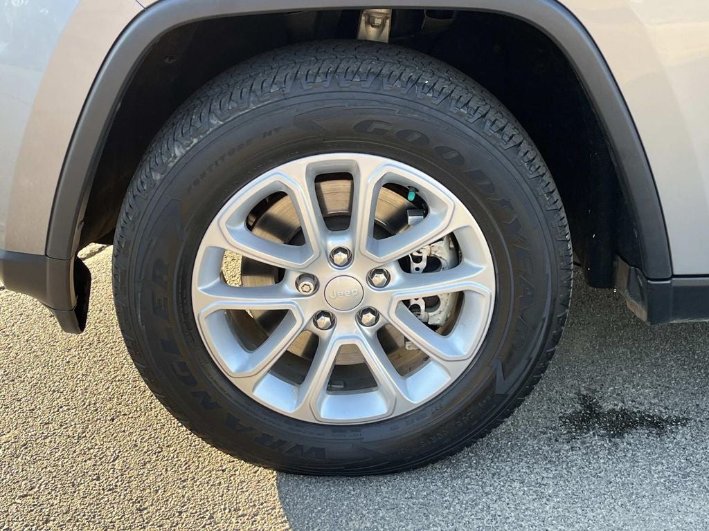 2021 Jeep Grand Cherokee Laredo E 4x4
