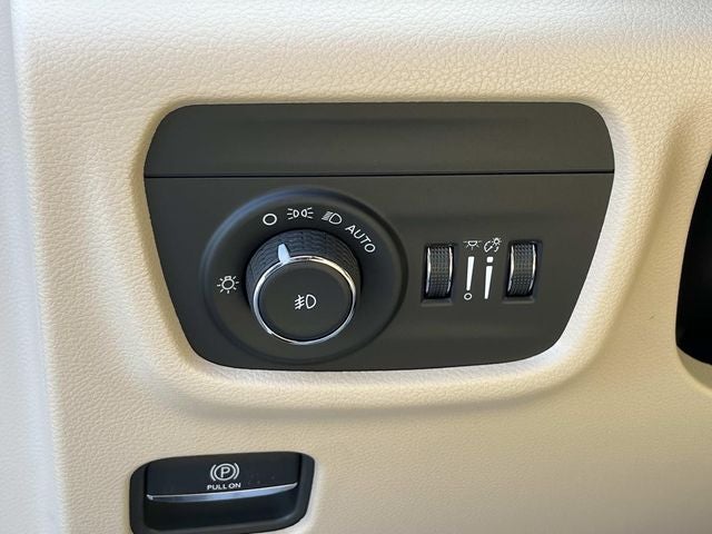 2026 Jeep Grand Cherokee GRAND CHEROKEE LIMITED 4X2