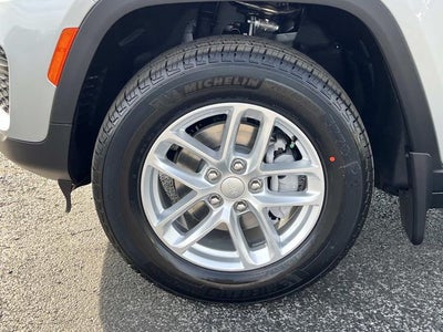 2026 Jeep Grand Cherokee GRAND CHEROKEE LAREDO X 4X4