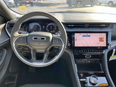 2026 Jeep Grand Cherokee GRAND CHEROKEE LAREDO ALTITUDE 4X4