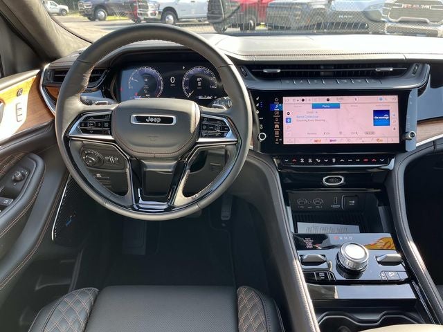 2026 Jeep Grand Cherokee GRAND CHEROKEE SUMMIT 4X4