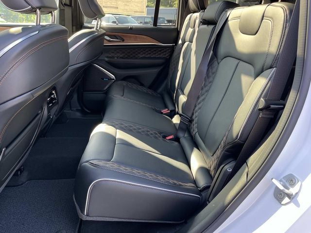2026 Jeep Grand Cherokee GRAND CHEROKEE SUMMIT 4X4
