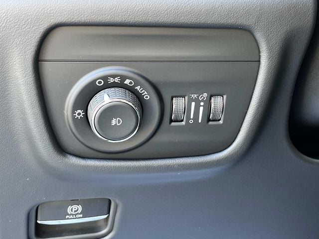 2026 Jeep Grand Cherokee GRAND CHEROKEE SUMMIT 4X4