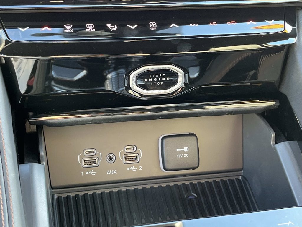 2027 Jeep Grand Cherokee GRAND CHEROKEE SUMMIT 4X4
