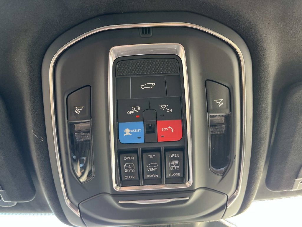 2027 Jeep Grand Cherokee GRAND CHEROKEE SUMMIT 4X4