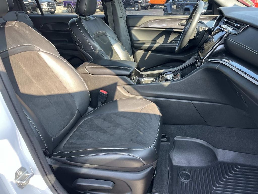 2021 Jeep Grand Cherokee L Altitude 4x4