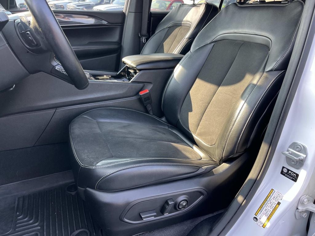 2021 Jeep Grand Cherokee L Altitude 4x4