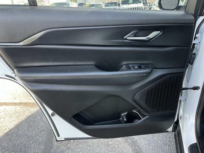2024 Jeep Grand Cherokee L Laredo X 4x4