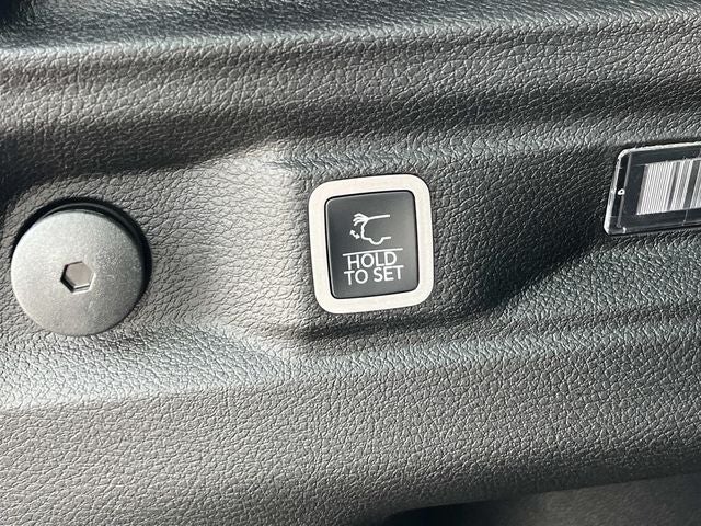 2026 Jeep Grand Cherokee L GRAND CHEROKEE L LAREDO ALTITUDE 4X4