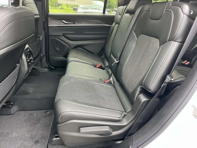 2026 Jeep Grand Cherokee L GRAND CHEROKEE L LAREDO ALTITUDE 4X4
