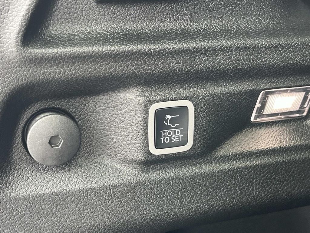 2026 Jeep Grand Cherokee L GRAND CHEROKEE L LAREDO ALTITUDE 4X4