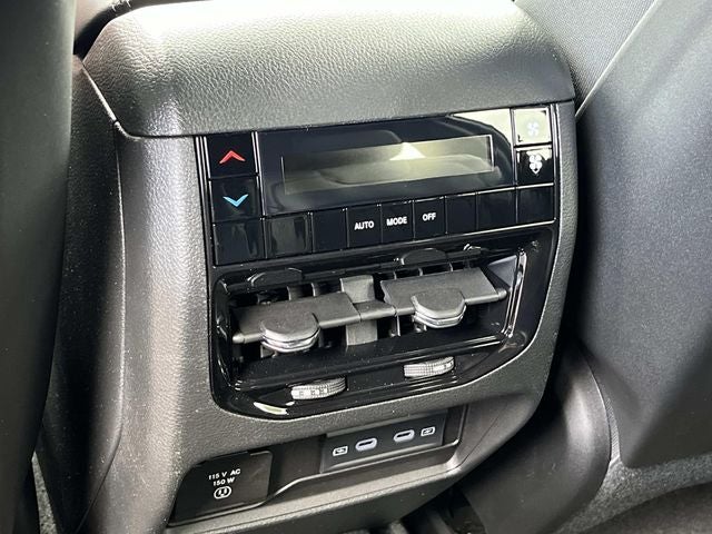 2026 Jeep Grand Cherokee L GRAND CHEROKEE L LAREDO ALTITUDE 4X4