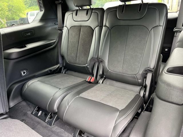 2026 Jeep Grand Cherokee L GRAND CHEROKEE L LAREDO ALTITUDE 4X4