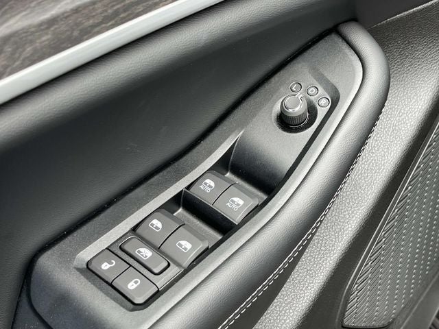 2026 Jeep Grand Cherokee L GRAND CHEROKEE L LAREDO ALTITUDE 4X4