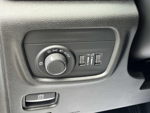 2026 Jeep Grand Cherokee L GRAND CHEROKEE L LAREDO ALTITUDE 4X4