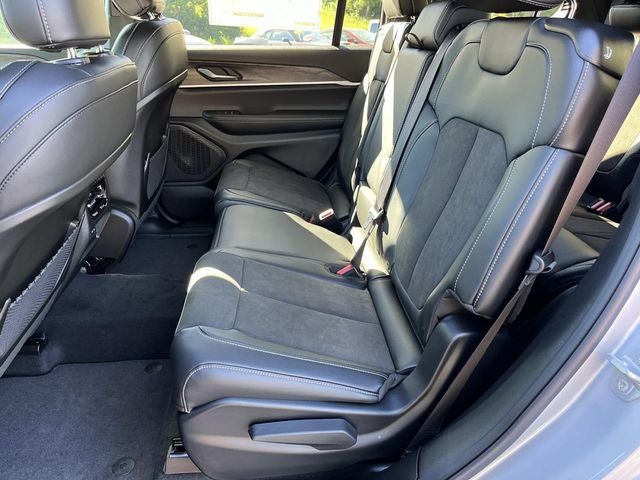 2026 Jeep Grand Cherokee L GRAND CHEROKEE L LAREDO ALTITUDE 4X4