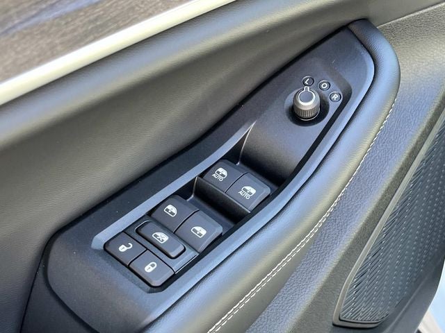 2026 Jeep Grand Cherokee L GRAND CHEROKEE L LAREDO ALTITUDE 4X4