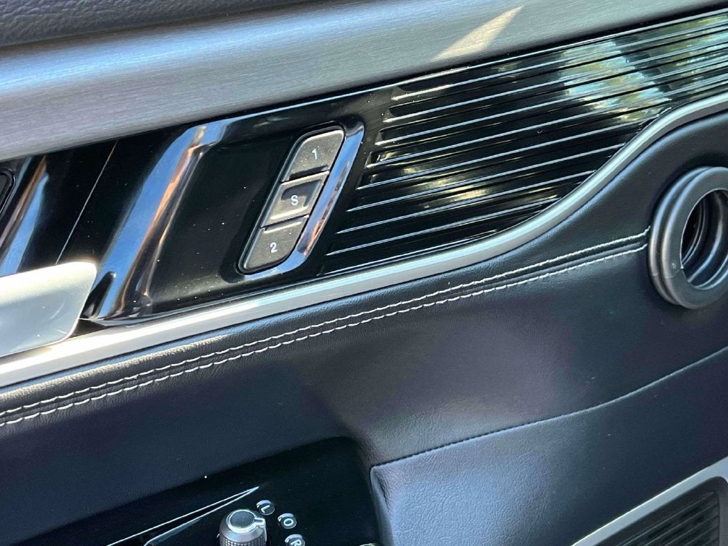 2025 Jeep Wagoneer Carbide 4x4