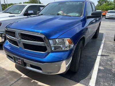 2017 RAM 1500 SLT Quad Cab 4x2 6'4' Box