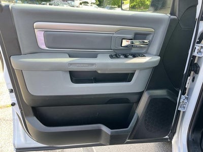 2020 RAM 1500 Classic SLT Crew Cab 4x4 5'7' Box
