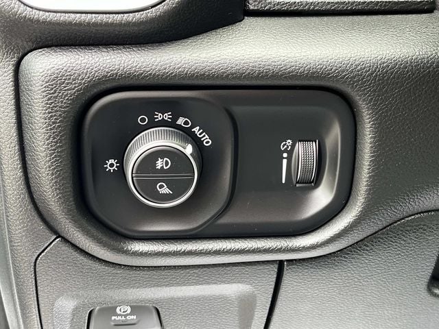 2023 RAM 1500 Big Horn Crew Cab 4x2 5'7' Box