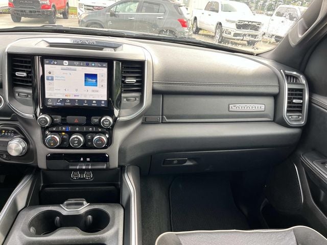 2024 RAM 1500 Laramie Crew Cab 4x2 5'7' Box