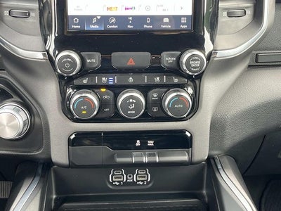 2024 RAM 1500 Laramie Crew Cab 4x2 5'7' Box
