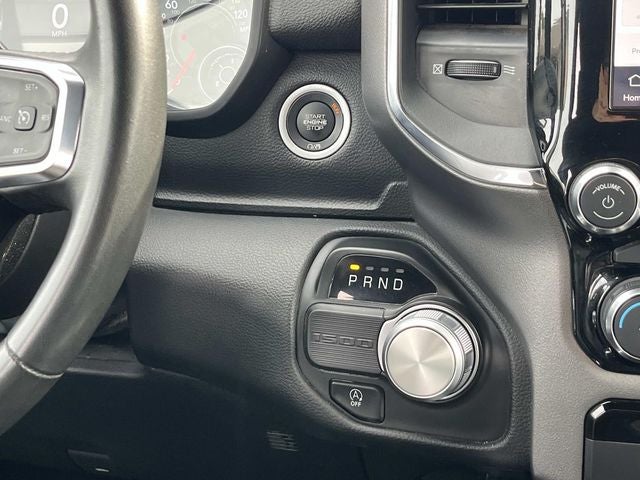 2024 RAM 1500 Laramie Crew Cab 4x2 5'7' Box