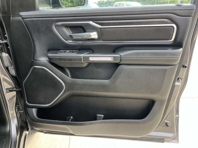 2024 RAM 1500 Laramie Crew Cab 4x2 5'7' Box