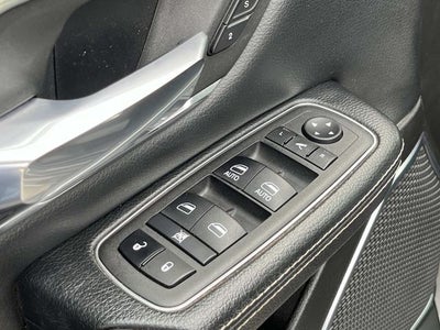 2024 RAM 1500 Laramie Crew Cab 4x2 5'7' Box