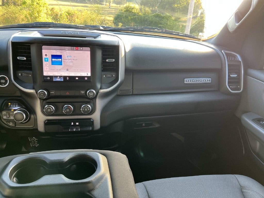 2022 RAM 1500 Big Horn Quad Cab 4x4 6'4' Box
