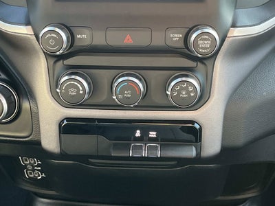 2022 RAM 1500 Big Horn Quad Cab 4x4 6'4' Box