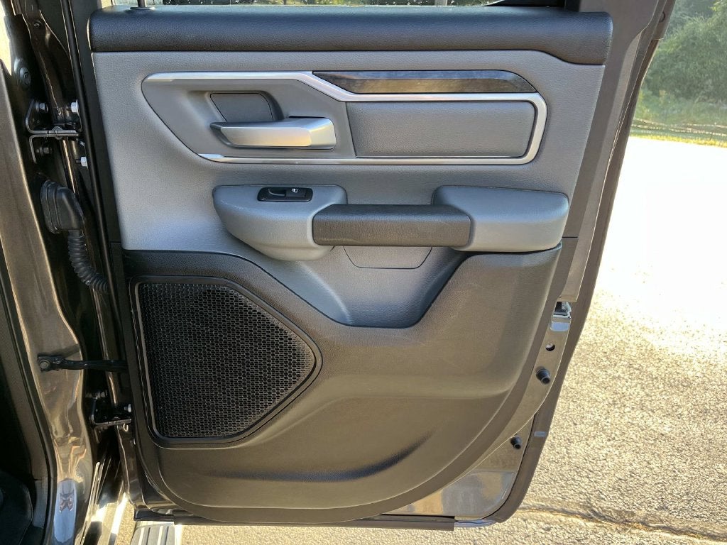 2022 RAM 1500 Big Horn Quad Cab 4x4 6'4' Box