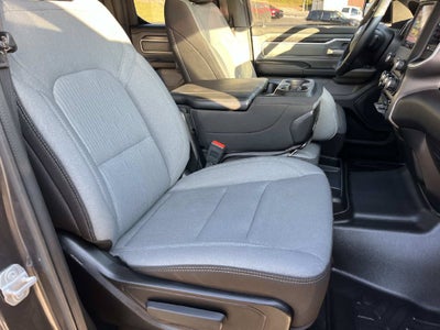 2022 RAM 1500 Big Horn Quad Cab 4x4 6'4' Box