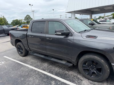 2022 RAM 1500 Big Horn Crew Cab 4x4 5'7' Box