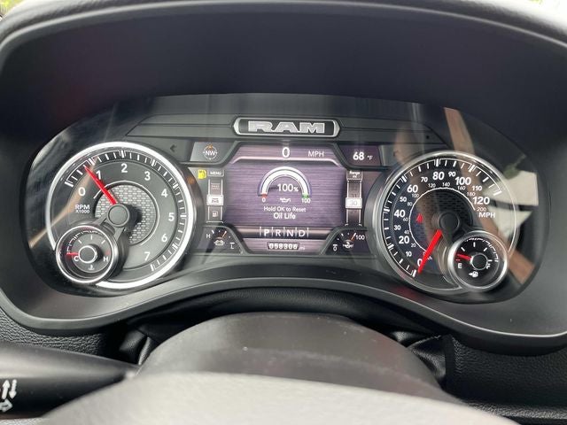 2022 RAM 1500 Big Horn Crew Cab 4x4 5'7' Box