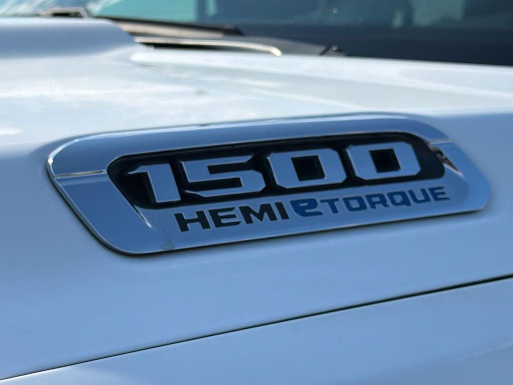 2024 RAM 1500 Big Horn Crew Cab 4x4 5'7' Box
