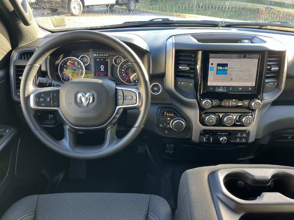 2026 RAM 1500 Tradesman Crew Cab 4x4 5'7' Box