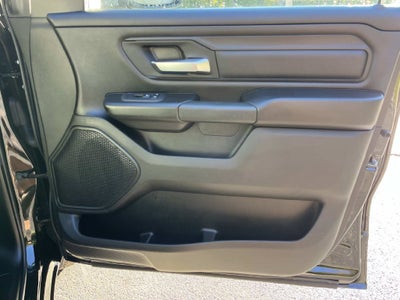 2026 RAM 1500 Tradesman Crew Cab 4x4 5'7' Box