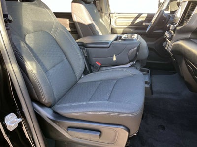 2026 RAM 1500 Tradesman Crew Cab 4x4 5'7' Box
