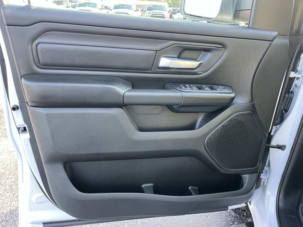2026 RAM 1500 RAM 1500 EXPRESS CREW CAB 4X4 5'7' BOX