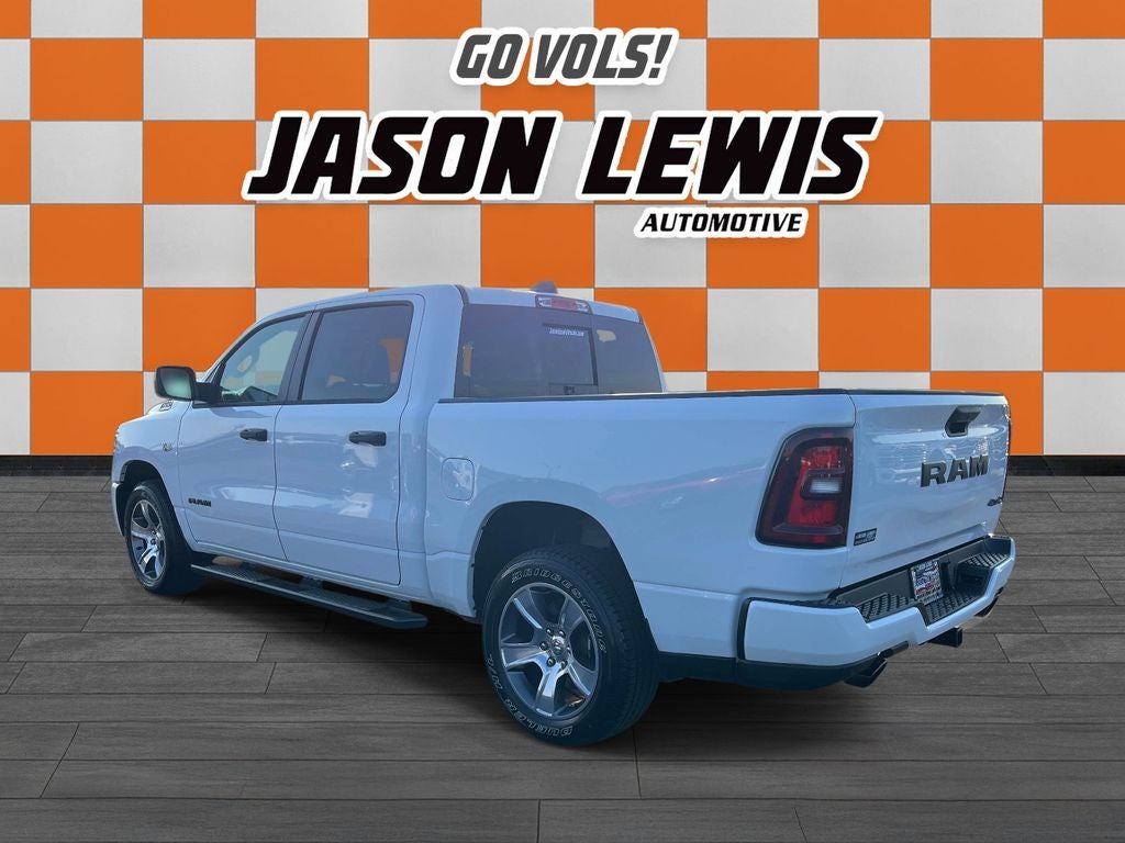 2026 RAM 1500 RAM 1500 EXPRESS CREW CAB 4X4 5'7' BOX