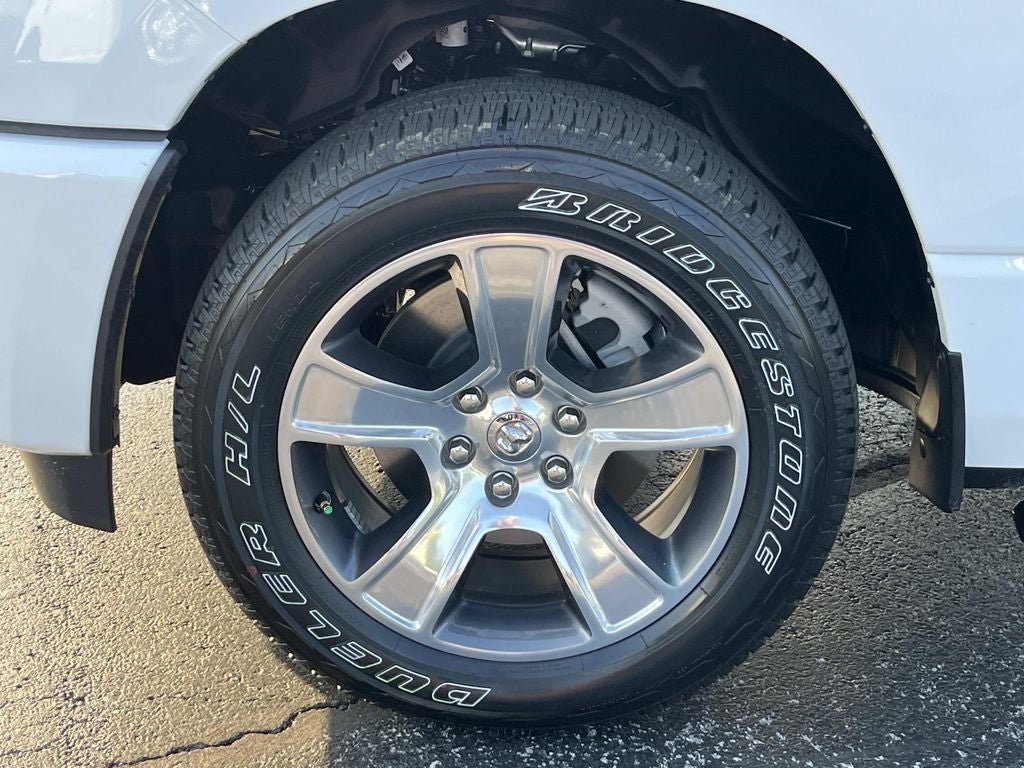 2026 RAM 1500 RAM 1500 EXPRESS CREW CAB 4X4 5'7' BOX