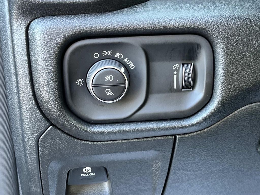 2027 RAM 1500 Express