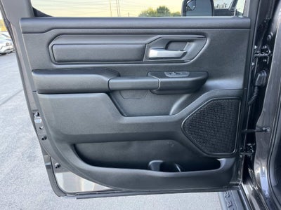 2027 RAM 1500 RAM 1500 EXPRESS CREW CAB 4X4 5'7' BOX